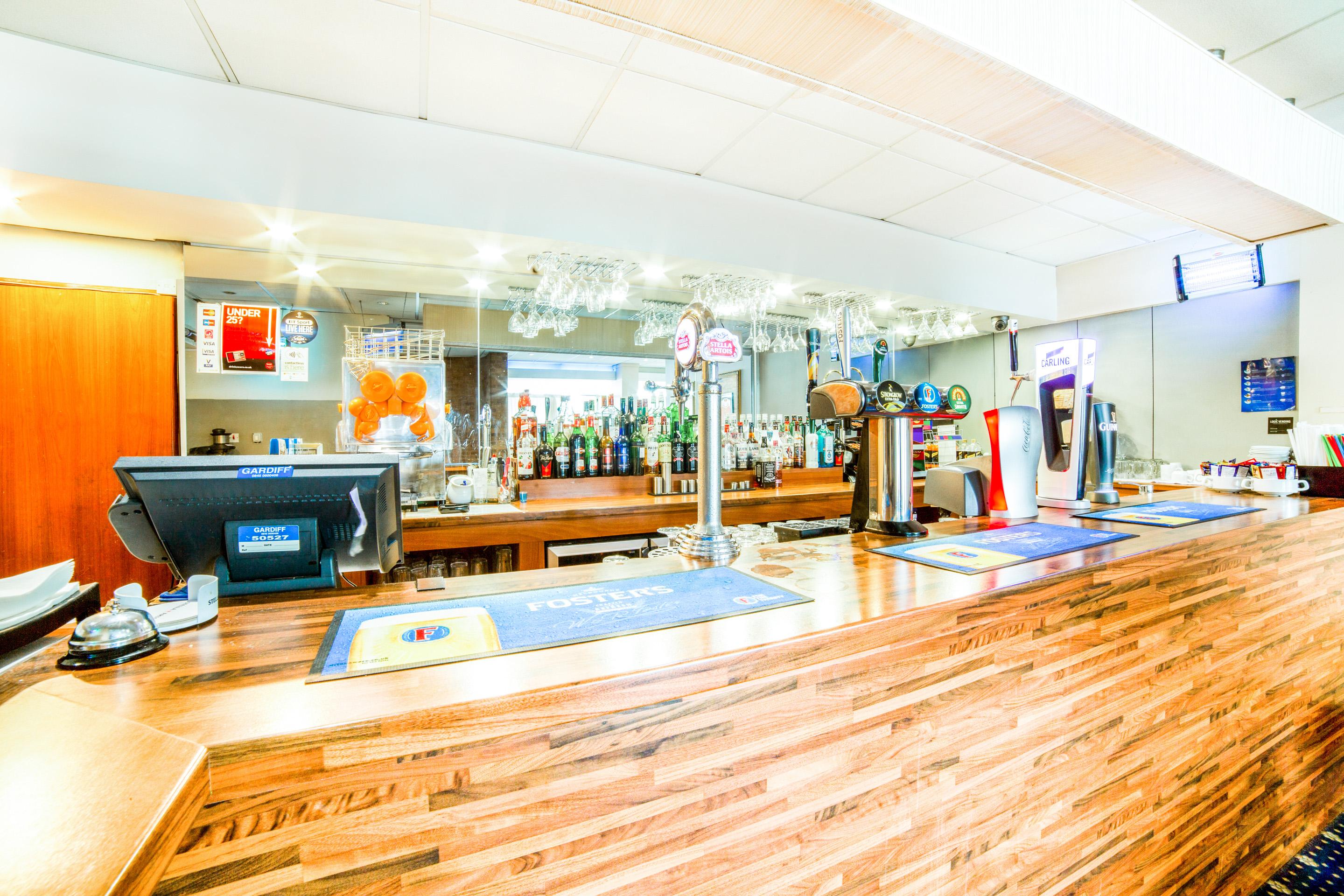 The Chiltern Hotel Luton  Bagian luar foto