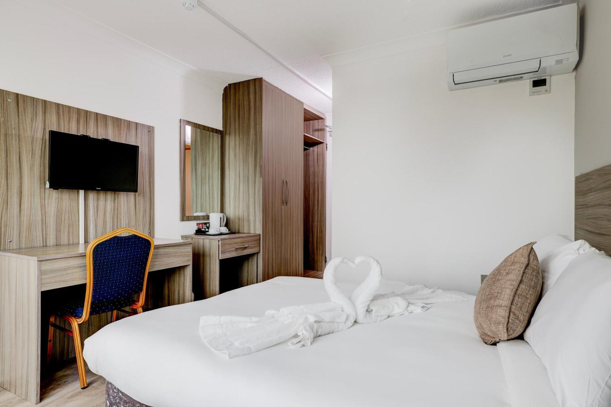The Chiltern Hotel Luton  Bagian luar foto