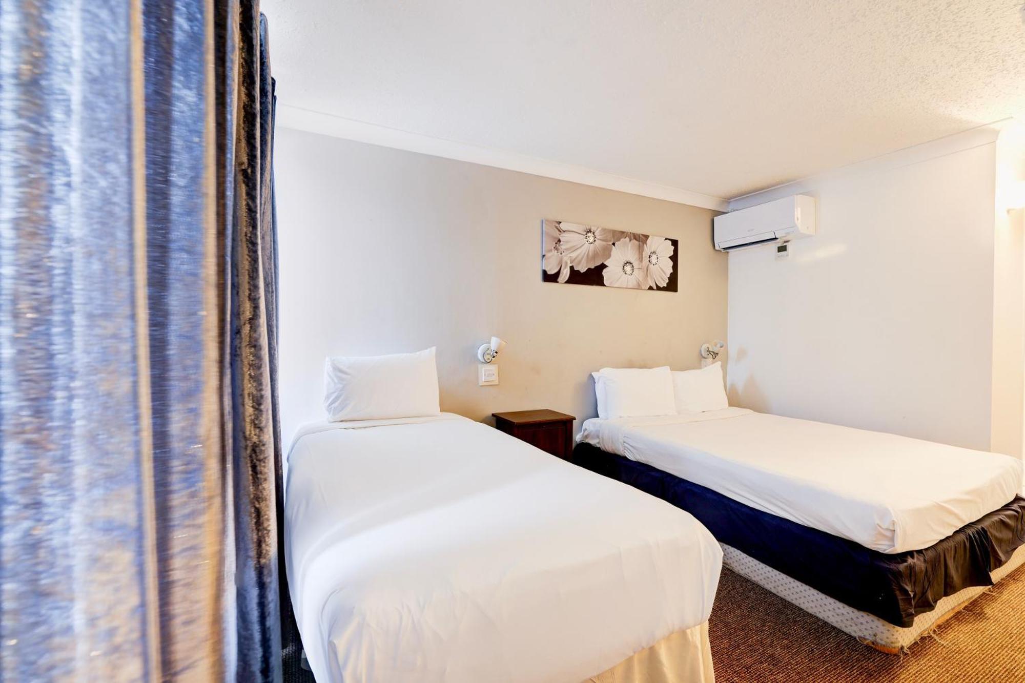 The Chiltern Hotel Luton  Bagian luar foto