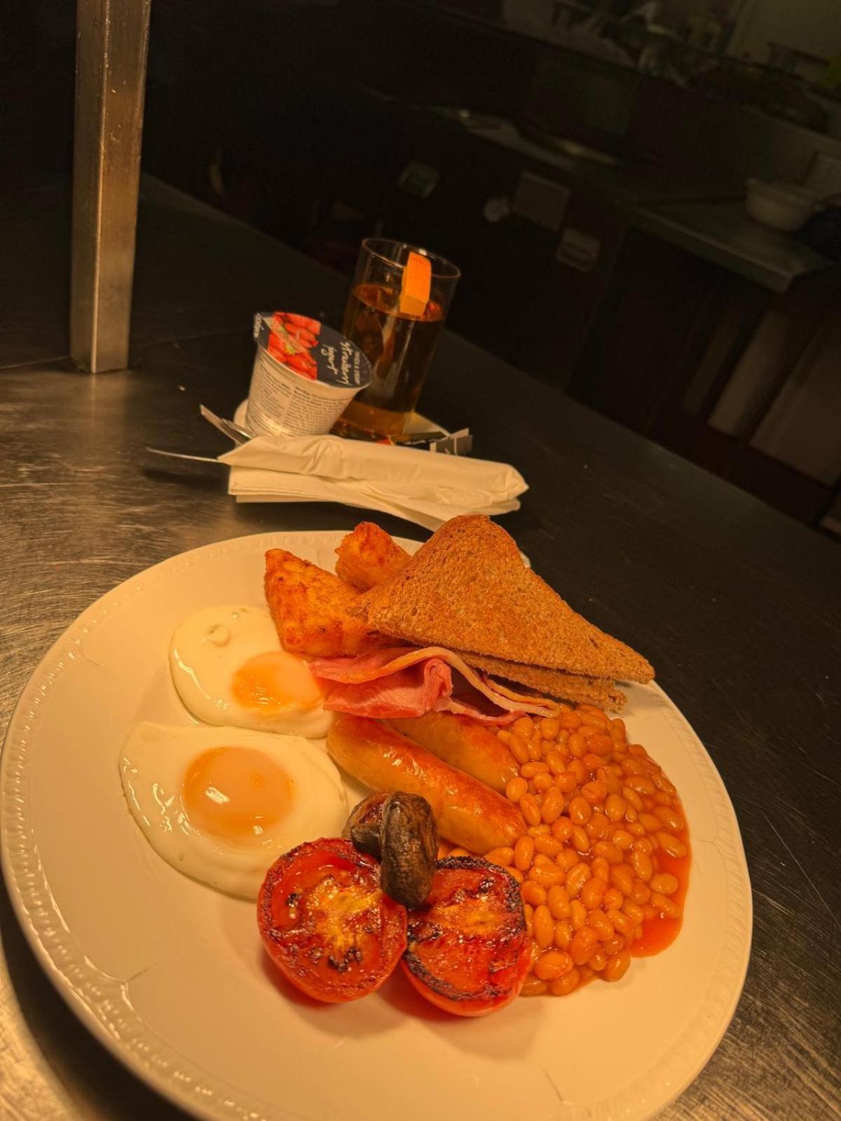 The Chiltern Hotel Luton  Bagian luar foto